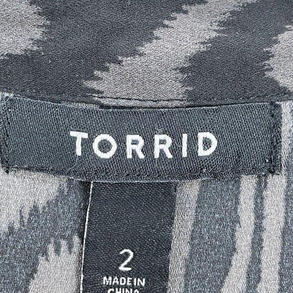 Torrid Womens Plus 2X Gray Black Zebra Print Button Up Blouse 3/4 Sleeve Shirt - Picture 5 of 12